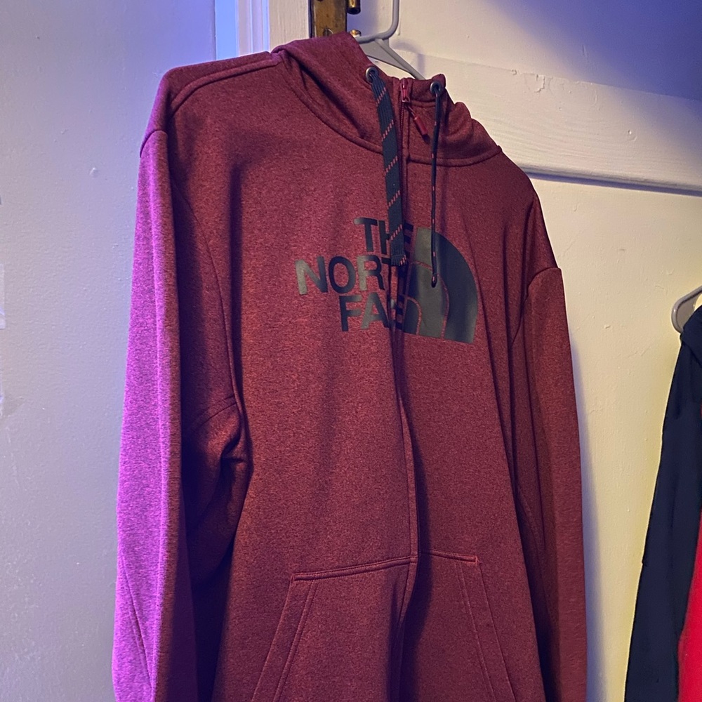 Men’s North Face  zip up